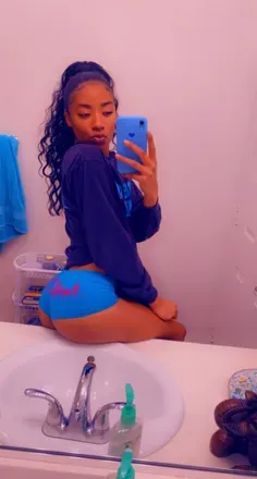 OnlyFans account  misstea33 avatar 1