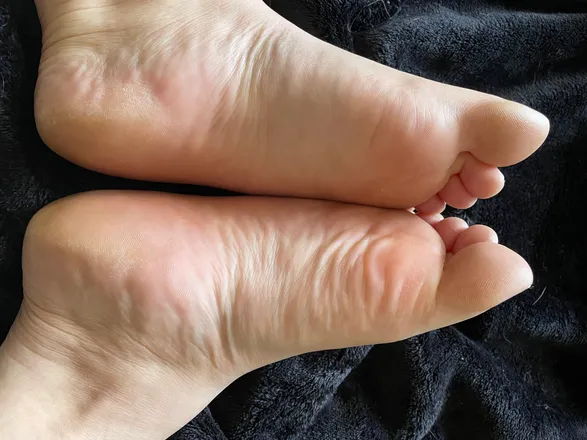 OnlyFans cuenta itseve_baby header 2