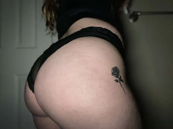 OnlyFans cuenta naturalbusty02 header 2