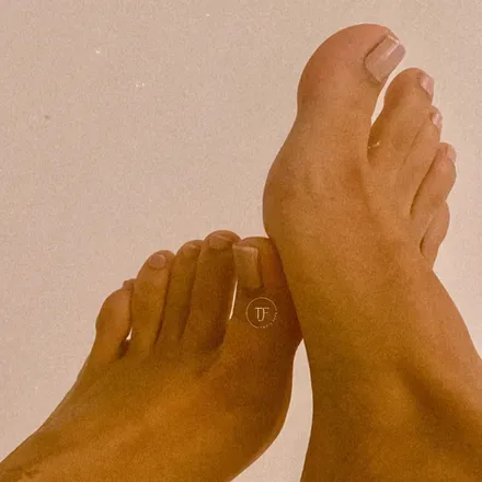 OnlyFans cuenta twosfeet header 2