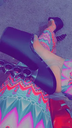 OnlyFans cuenta queencruella1 header 2
