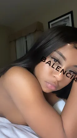 OnlyFans cuenta nicolemaxwell header 2