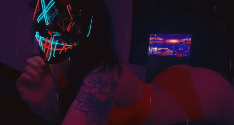 OnlyFans account  ravenskyeamaretto header 2