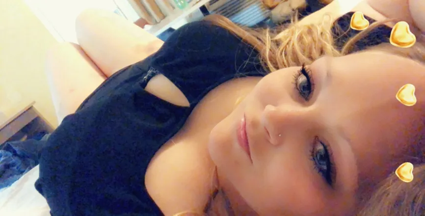 OnlyFans cuenta kash_bry header 2