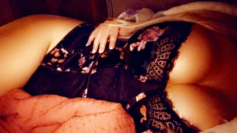 OnlyFans cuenta laura1929 header 2