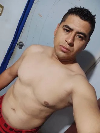 OnlyFans account  juliocr90 header 2