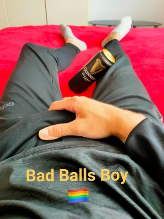 OnlyFans account  badballsboy header 2