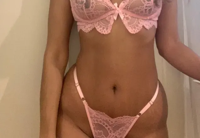OnlyFans cuenta leahalexander header 2