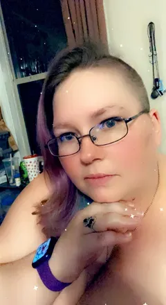 OnlyFans account  anxiousbubble avatar 1