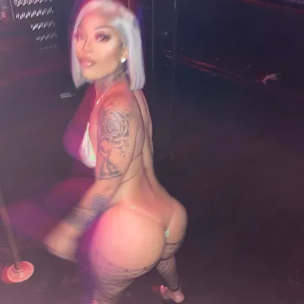 OnlyFans cuenta fyeeyella avatar 1
