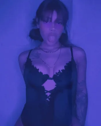 OnlyFans cuenta yeli_s header 2