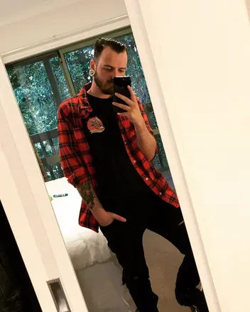 OnlyFans cuenta ray_graves avatar 1
