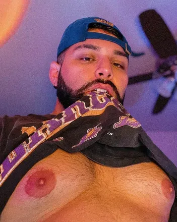OnlyFans account  doenez avatar 1