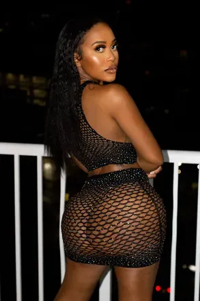 OnlyFans cuenta nyairaronnie avatar 1