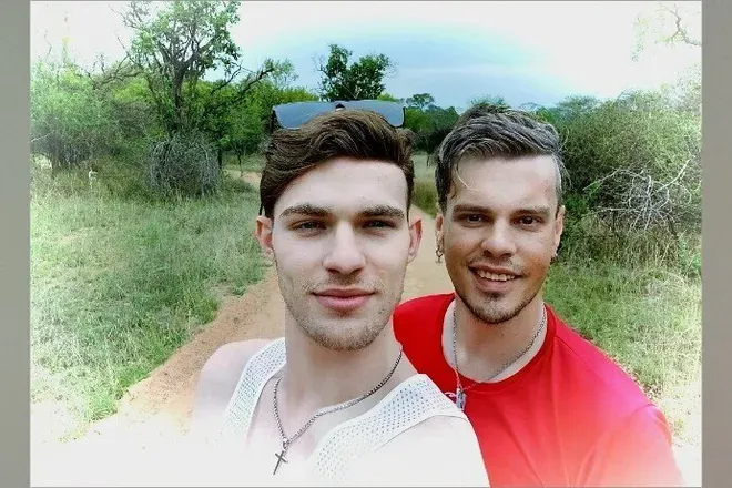 OnlyFans cuenta ofgaycouple avatar 1