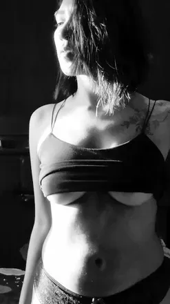 OnlyFans cuenta maldiana avatar 1