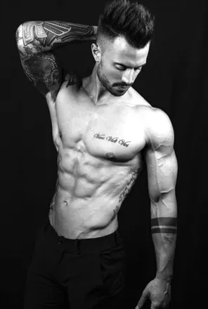 OnlyFans cuenta valerio.o header 2