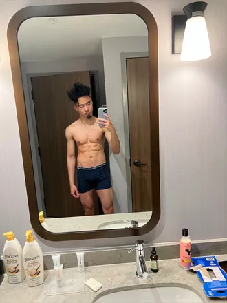 OnlyFans cuenta the_asiankid header 2