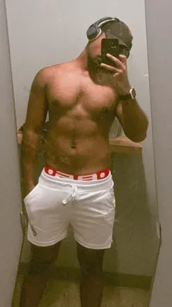 OnlyFans cuenta sgsweatfetish avatar 1