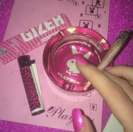 OnlyFans cuenta bbgrlxxx420 header 2