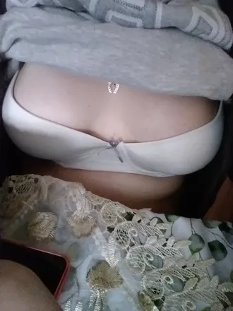 OnlyFans cuenta andrea122389 header 2