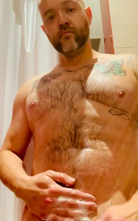 OnlyFans cuenta hung_daddydom header 2
