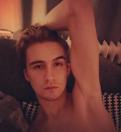 OnlyFans cuenta vers_twinkboy avatar 1