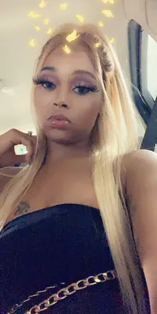 OnlyFans account  prettyredd2 avatar 1