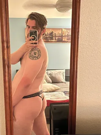OnlyFans cuenta tallpaulbottoms avatar 1