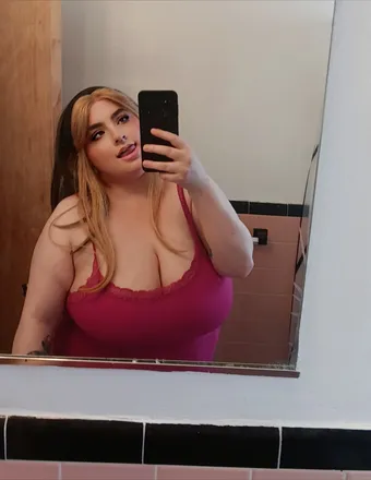 OnlyFans account  sweetpeachlauren avatar 1
