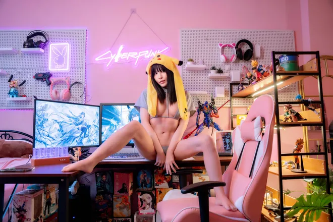 OnlyFans account  miyane header 2