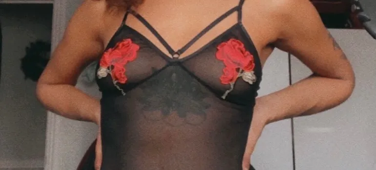 OnlyFans cuenta savagee_lills header 2