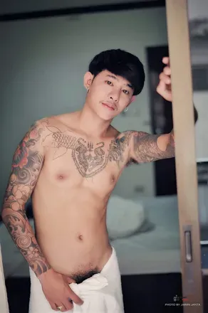 OnlyFans account  eakeak avatar 1