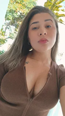 OnlyFans cuenta karemillan07 avatar 1
