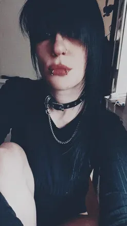 OnlyFans account  deneuve01 avatar 1