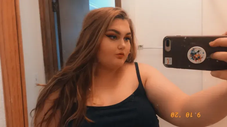 OnlyFans of ella_moore