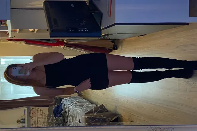 OnlyFans account  hell_was_easy header 2