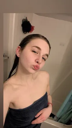 OnlyFans cuenta softkittie header 2
