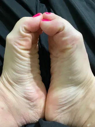 OnlyFans account  lovelolasfeet avatar 1