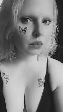 OnlyFans account  midnightmoon91 avatar 1