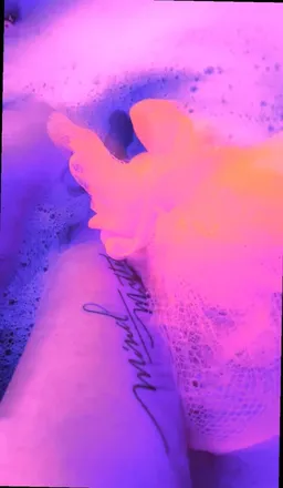 OnlyFans cuenta povyoureinluv header 2