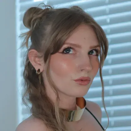 OnlyFans cuenta lovelylucy- avatar 1