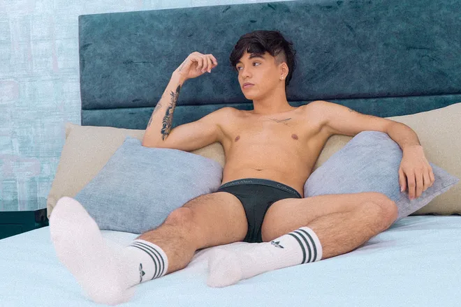 OnlyFans cuenta theorossi44 header 2