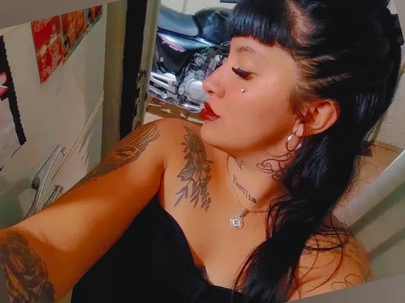 OnlyFans cuenta danaardiless header 2