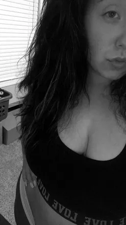 OnlyFans cuenta onethickmrs header 2