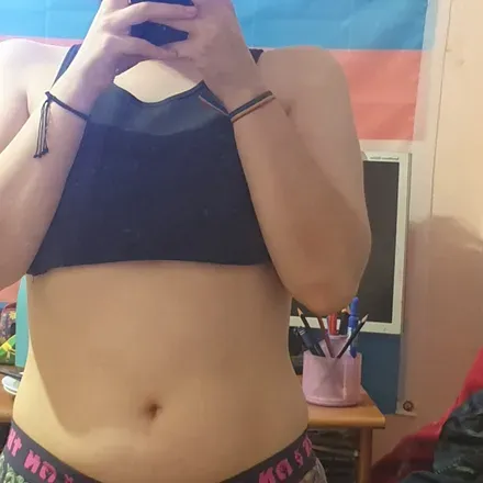 OnlyFans cuenta nakedtomboy avatar 1