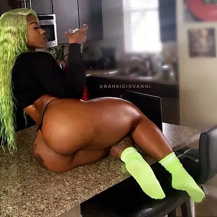 OnlyFans cuenta rahkigiovanni header 2