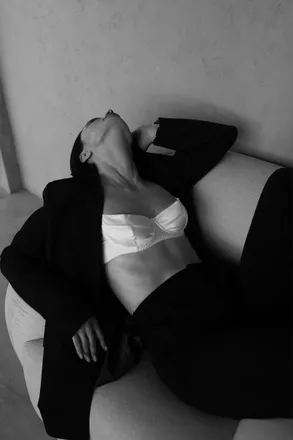 OnlyFans cuenta juliemyly header 2
