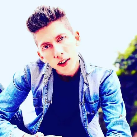 OnlyFans cuenta carlosmogollon header 2