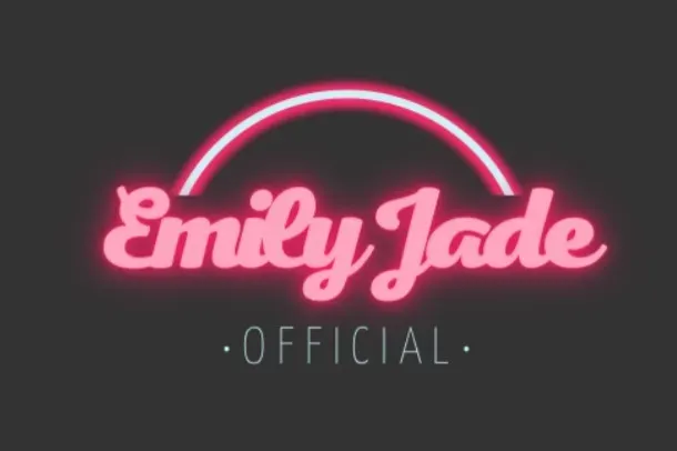 OnlyFans cuenta emilyjade_official header 2